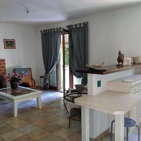 Avec Vue Imprenable Sur La Cite Carcassonne