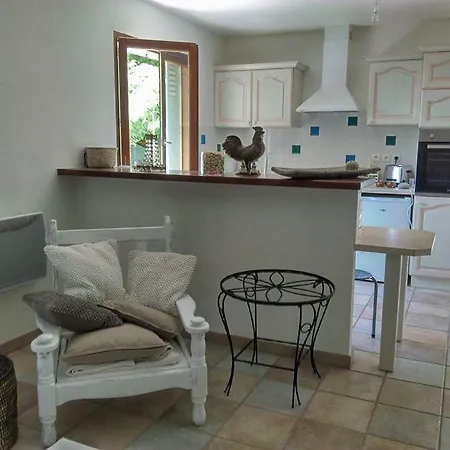 Avec Vue Imprenable Sur La Cite